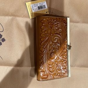 Patricia Nash wallet